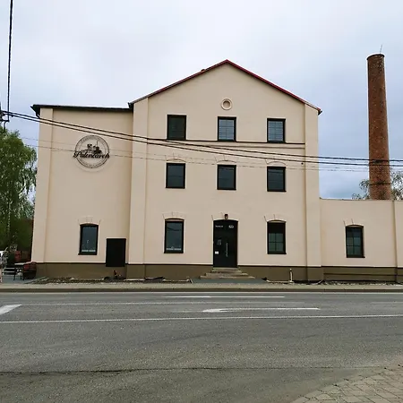 Palencaren - Old Destilery ホステル